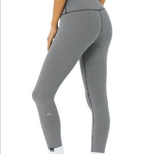 Alo Yoga High-Waist Micro Houndstooth Leggings